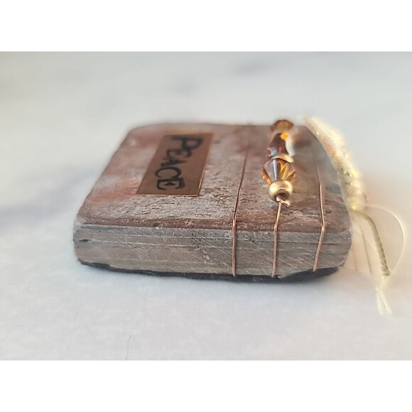 Inspirations Of Faith Handcrafted Home Decor Ornament 2010 - Picture 8 of 10